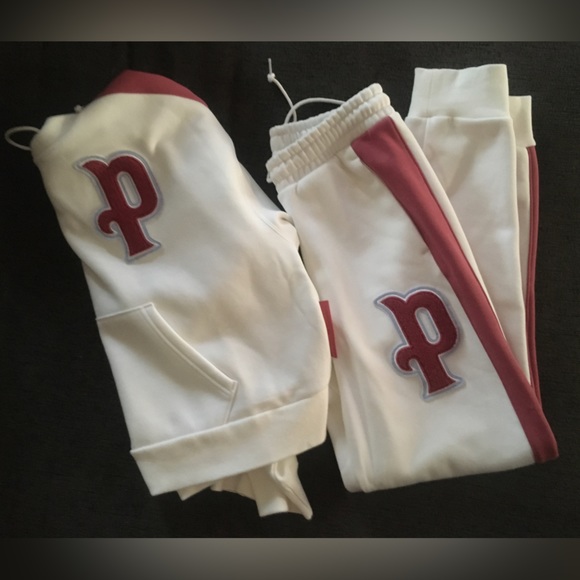 Puma Other - Woman’s Puma Set. Hoodie and Joggers.